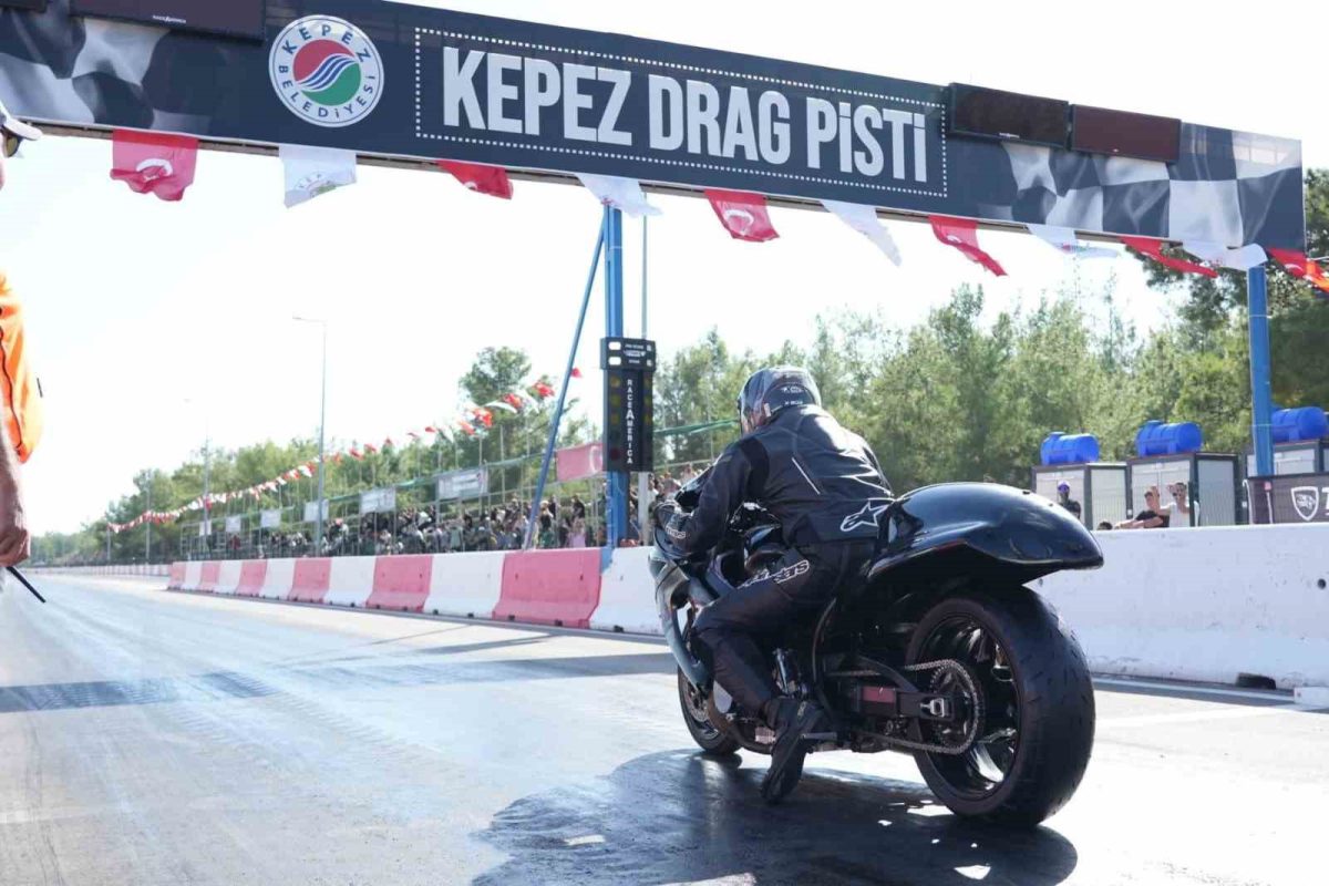 Kepez’de motodrag yarışları büyük heyecanla sürüyor - Foto 5