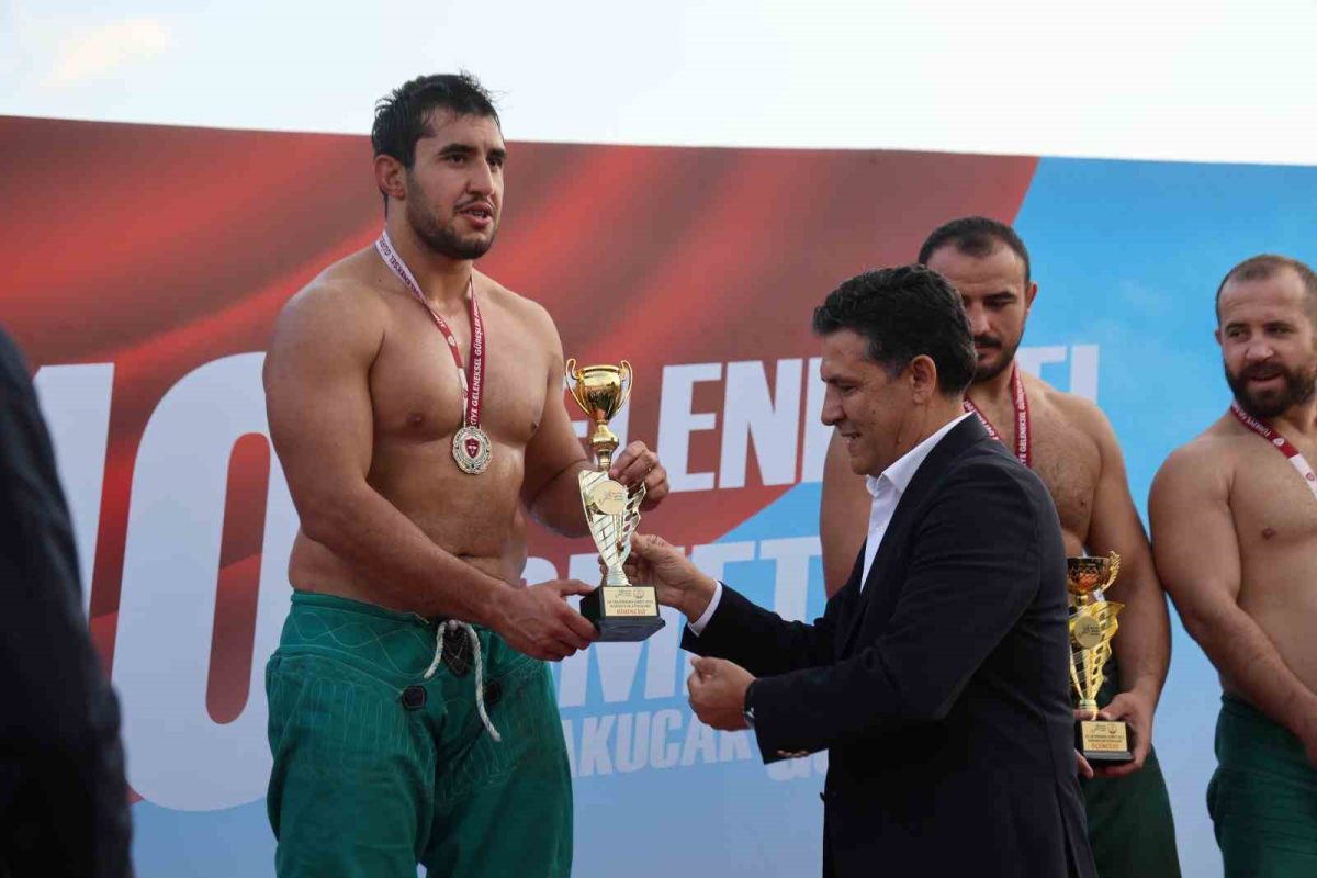 Kozan’da başpehlivan Efe Anıl Al oldu - Foto 7