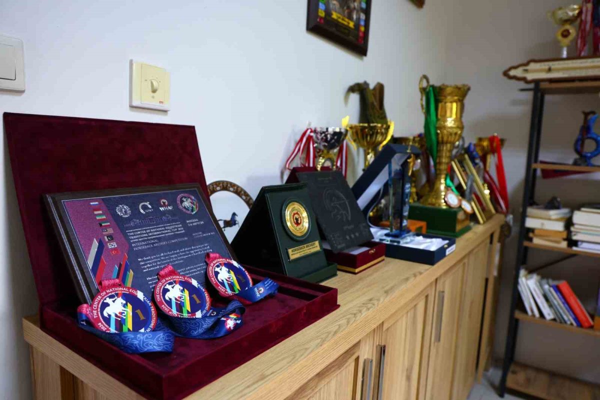Milli atlı okçu Veysel Batuhan Bay İspanya’da Avrupa şampiyonu oldu - Foto 5