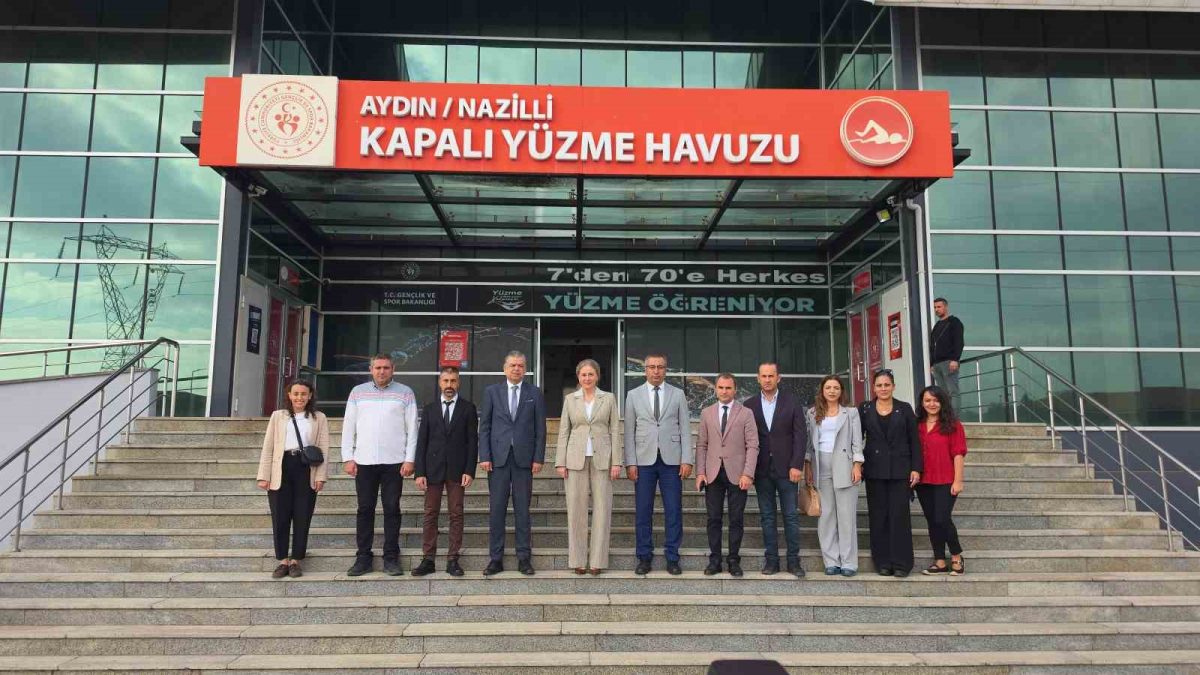 Nazilli’de çocuklar yüzme öğreniyor - Foto 7