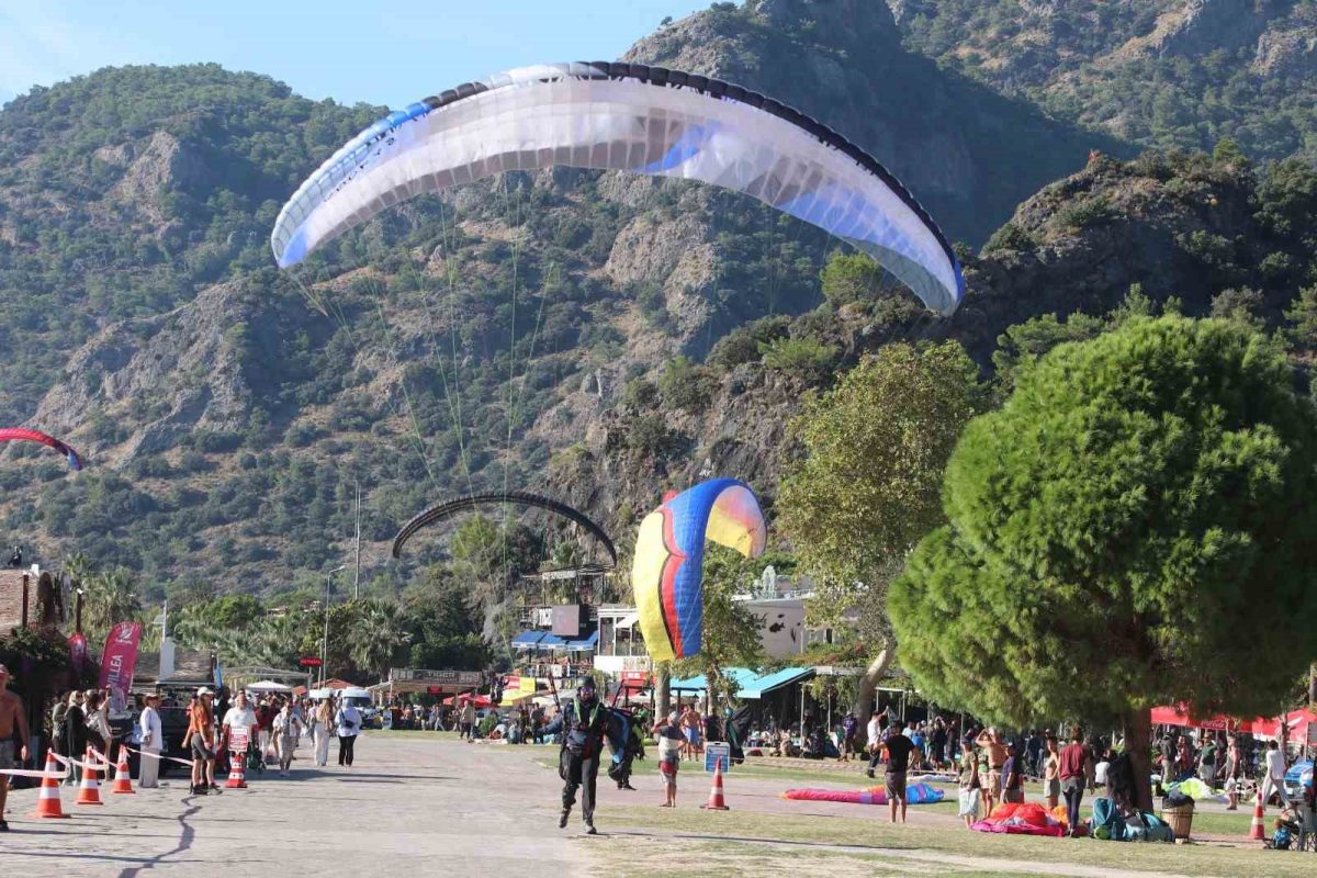 Ölüdeniz Hava Oyunları Festivali’nin açılışı gerçekleştirildi - Foto 2