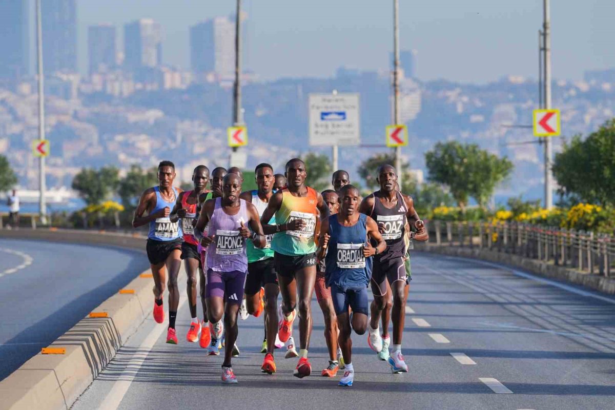 Şampiyon atletler yeniden İstanbul’da - Foto 3