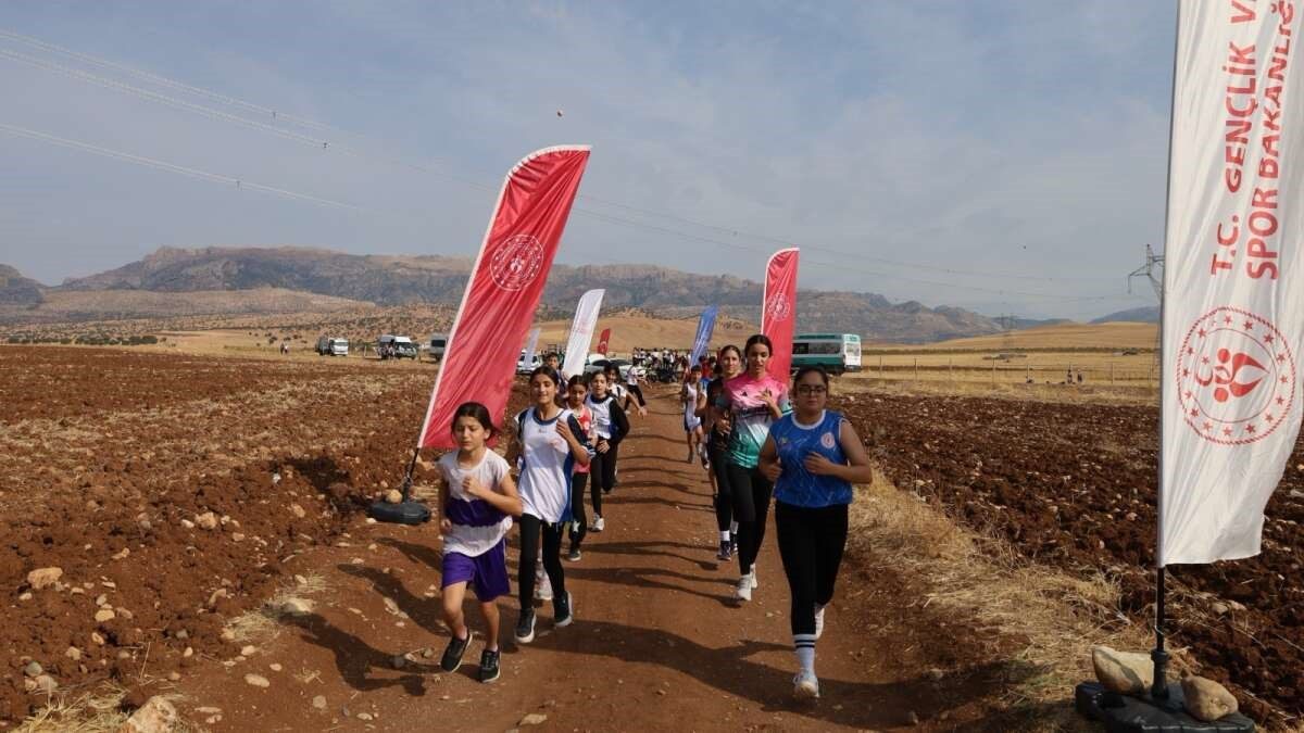 Şırnak’ta Yükselen Yıldızlar Kros Ligi il seçmesi düzenlendi
