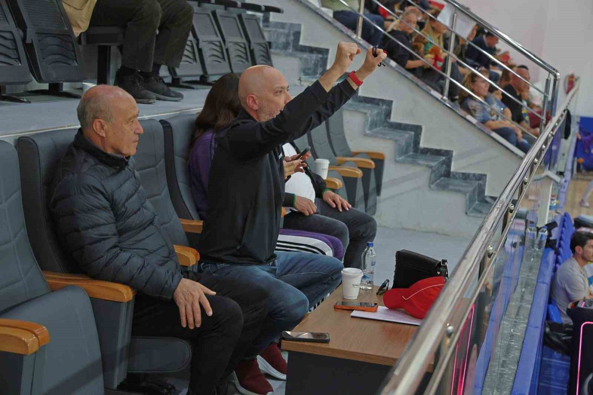 Söke’nin sultanlarından net galibiyet; 3-0 - Foto 3