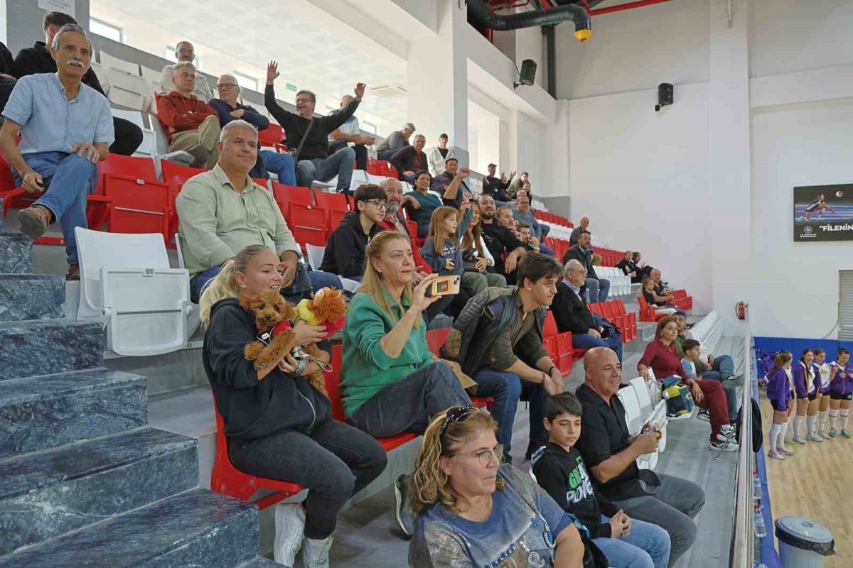 Söke’nin sultanlarından net galibiyet; 3-0 - Foto 4
