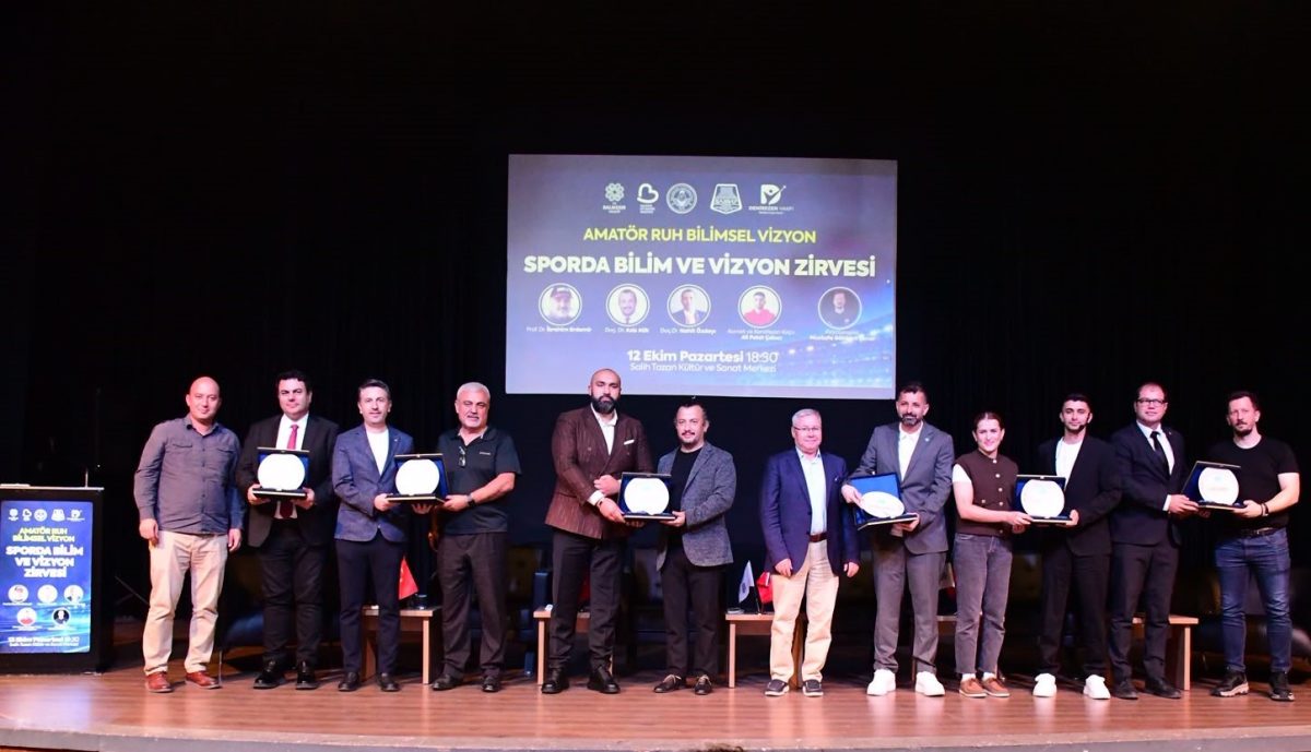 Sporda Bilim ve Vizyon Zirvesi paneli genç sporcuları buluşturdu - Foto 3