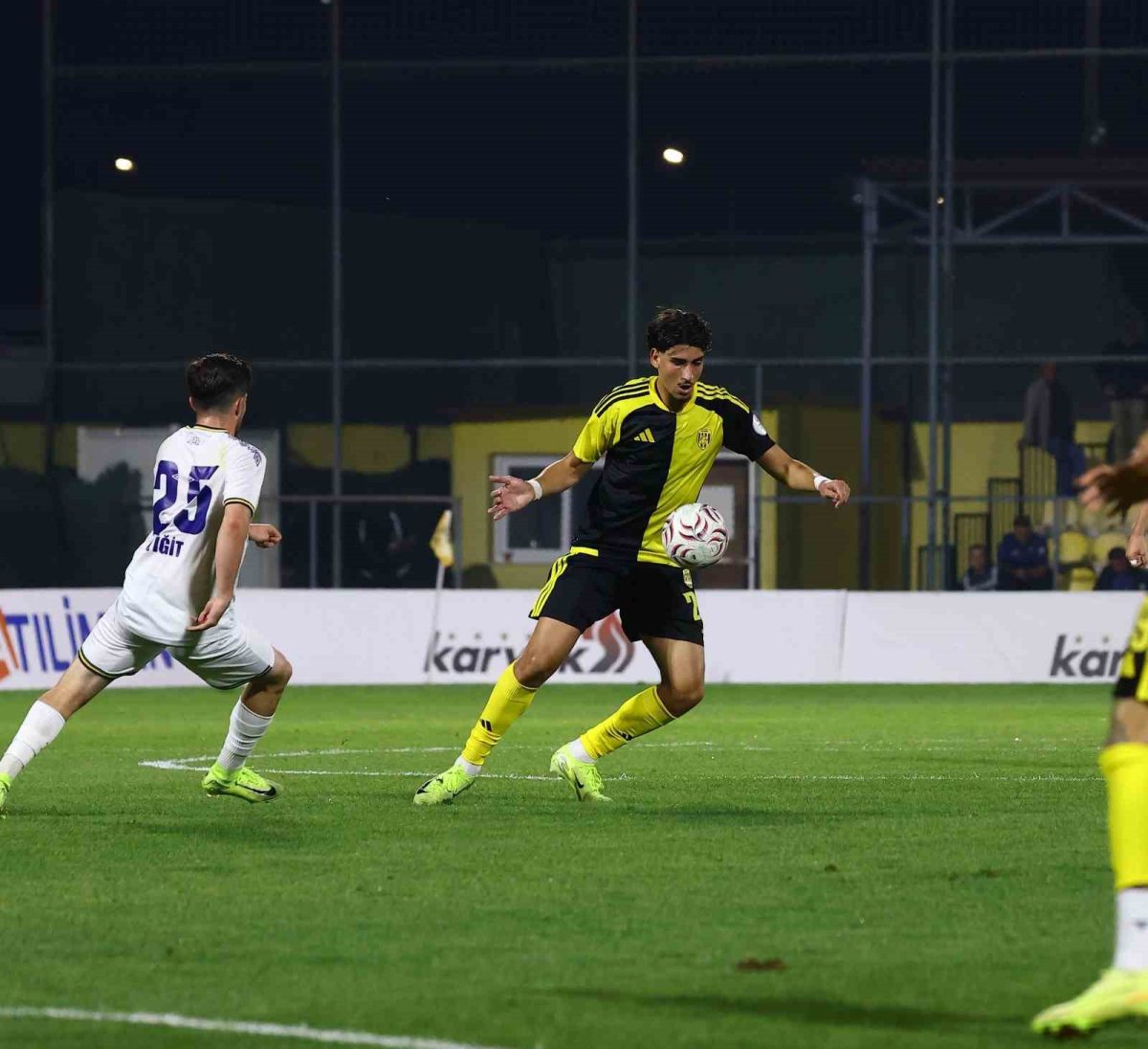 TFF 2. Lig: Aliağa FK: 1 - Menemen FK: 0