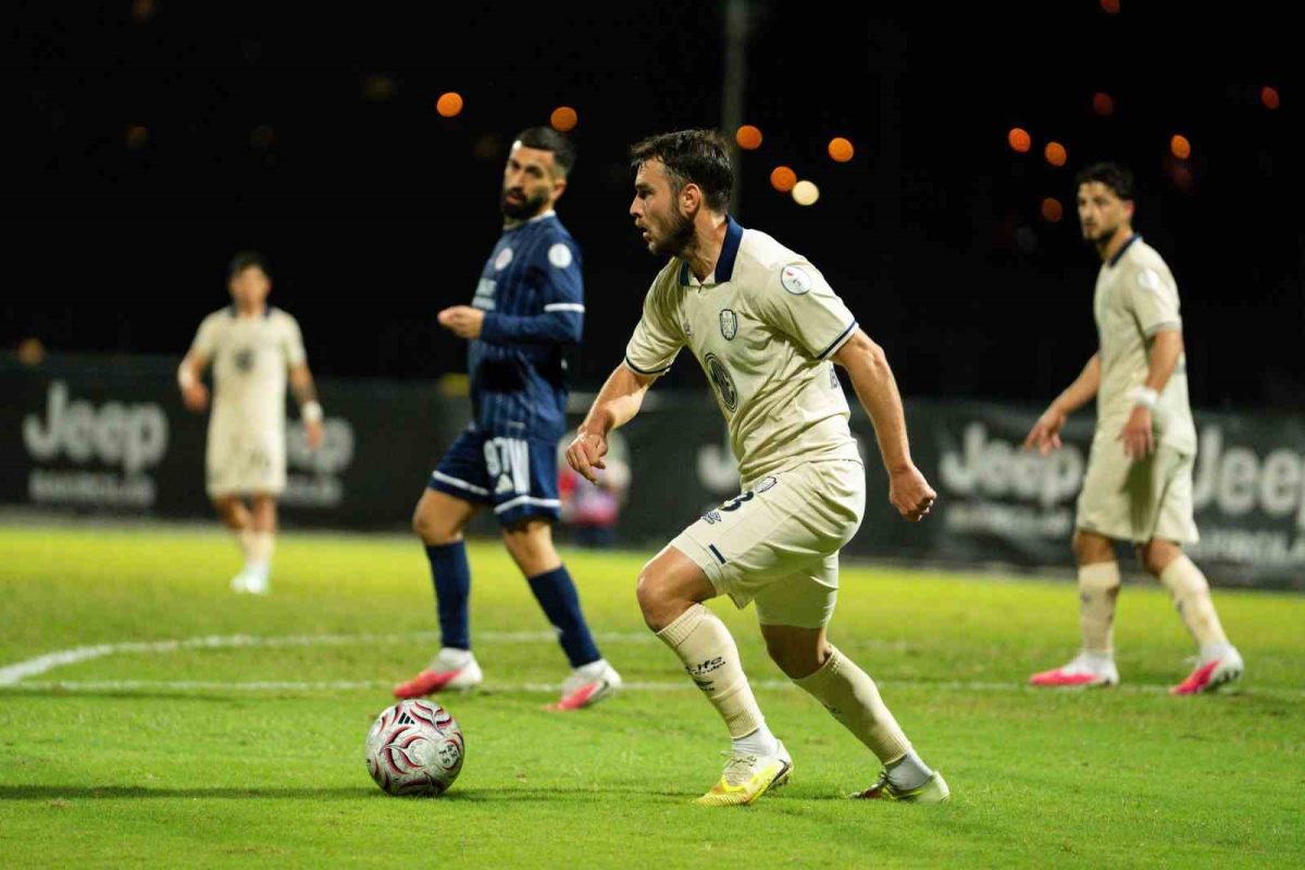 TFF 2. Lig: Fethiyespor: 2 - Ankaragücü: 2 - Foto 2
