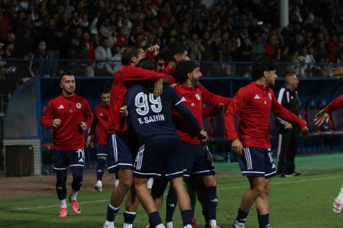 TFF 2. Lig: Fethiyespor: 2 - Ankaragücü: 2 - Foto 3