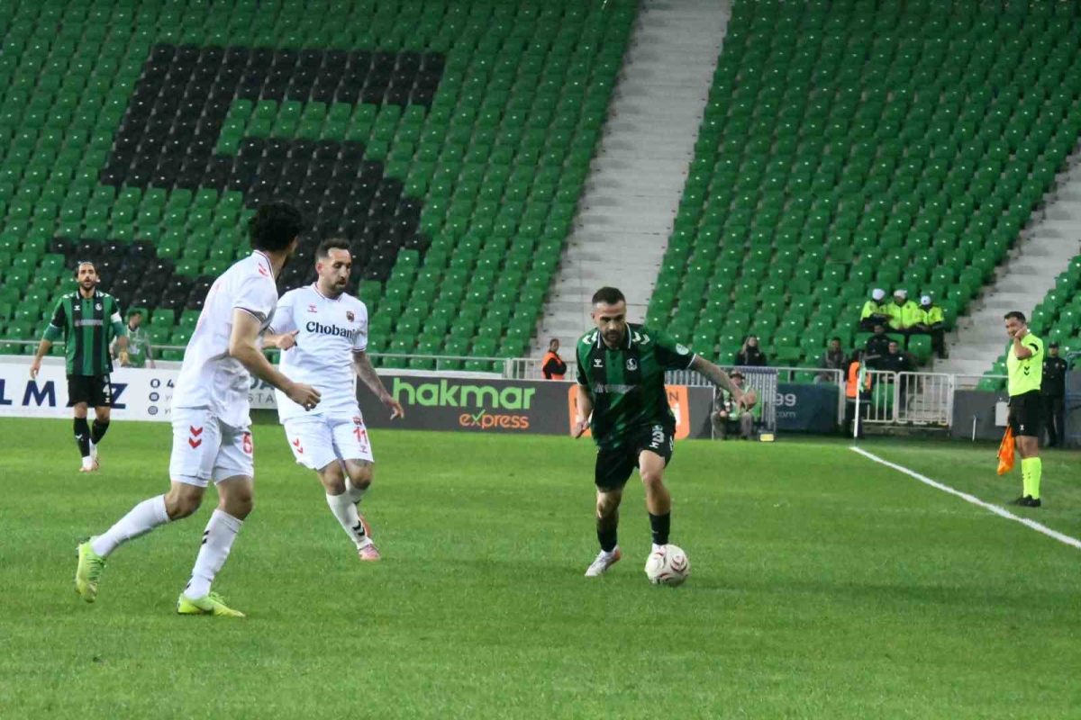 TFF 2. Lig: Sakaryaspor: 1 - Erzincanspor: 3
