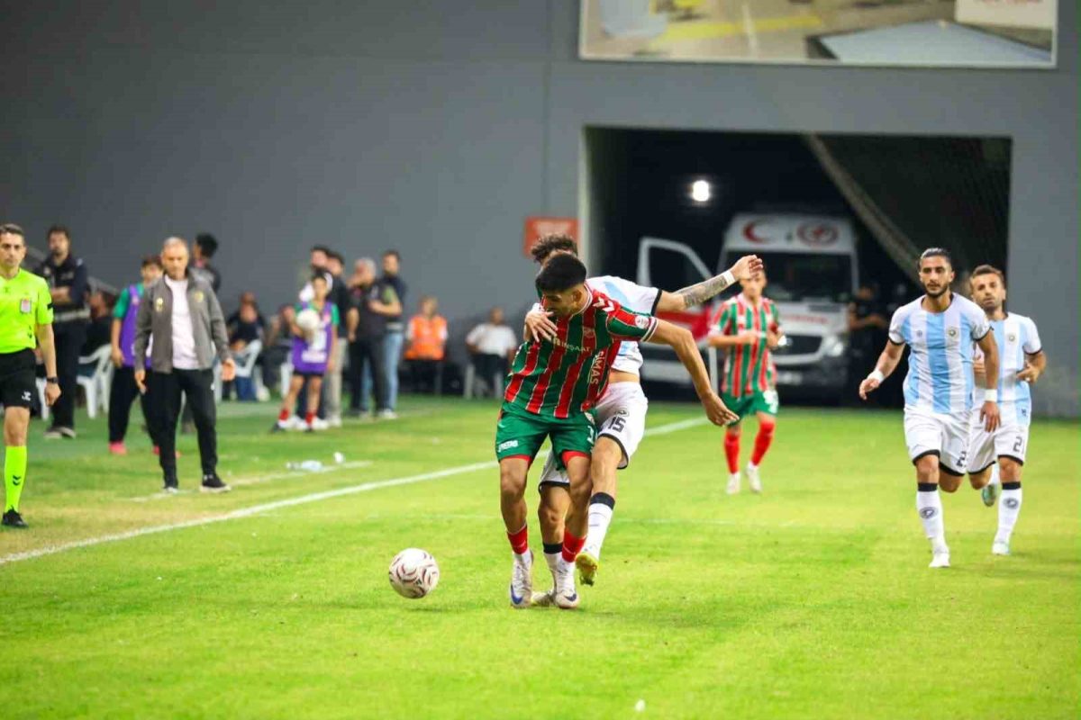 TFF 3. Lig: Karşıyaka: 1 - Eskişehir Anadolu: 0 - Foto 8