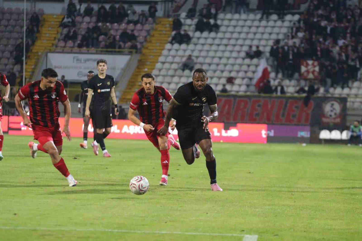 Trendyol 1. Lig: Boluspor: 0 - Vanspor FK: 3 - Foto 6