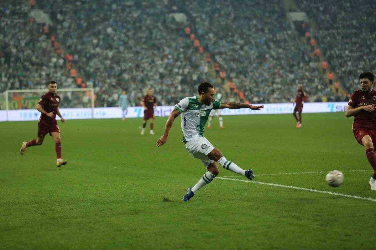 Trendyol 1. Lig: Bursaspor: 1 - Mardin 1969 Spor: 2 - Foto 3