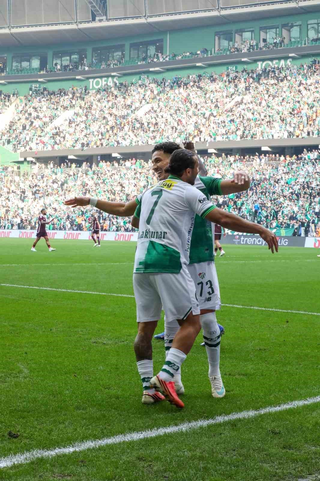 Trendyol 1. Lig: Bursaspor: 3 - Bandırmaspor: 0 - Foto 5