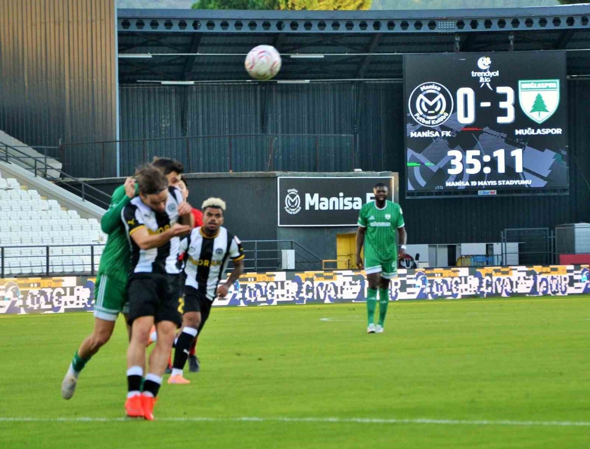 Trendyol 1. Lig: Manisa FK: 3 - Muğlaspor: 4 - Foto 3