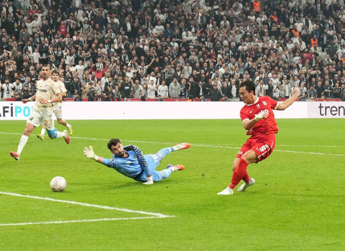Trendyol Süper Lig: Beşiktaş: 2 - Başakşehir: 0 (Maç sonucu) - Foto 5