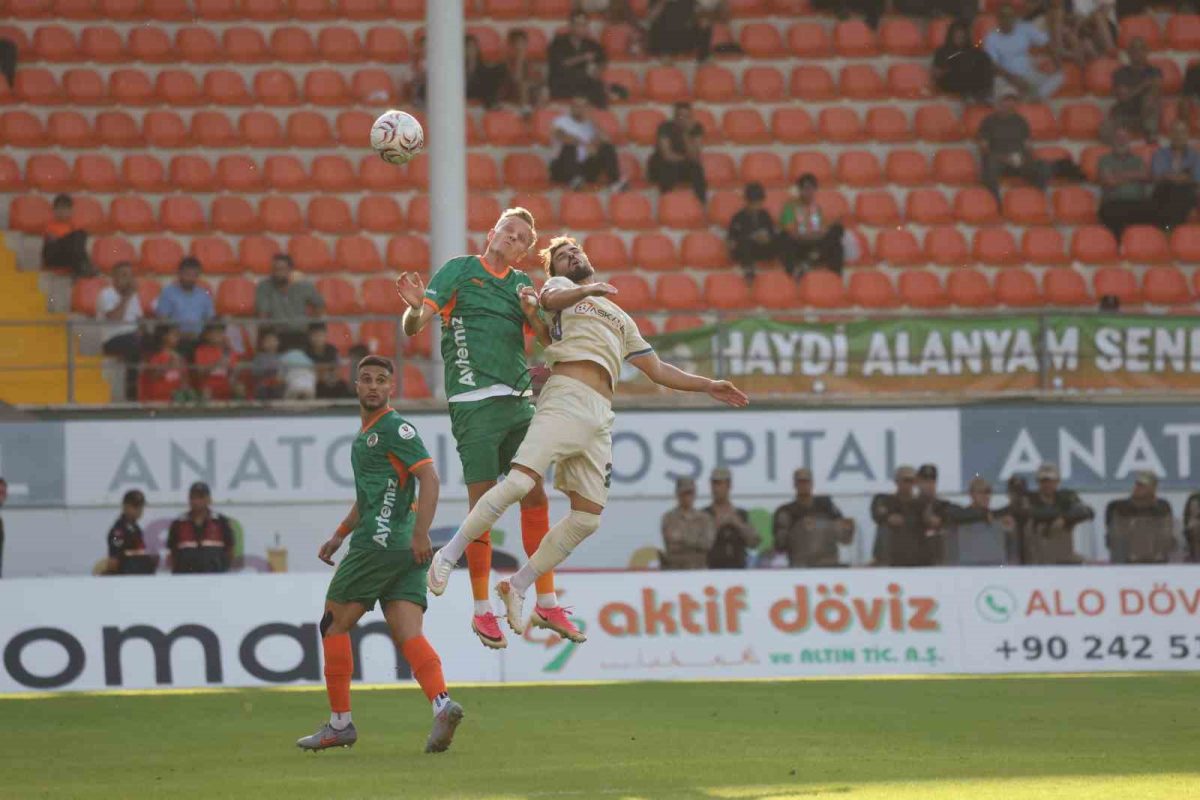Trendyol Süper Lig: Corendon Alanyaspor: 0 - Erzurumspor FK: 0 (Maç sonucu)