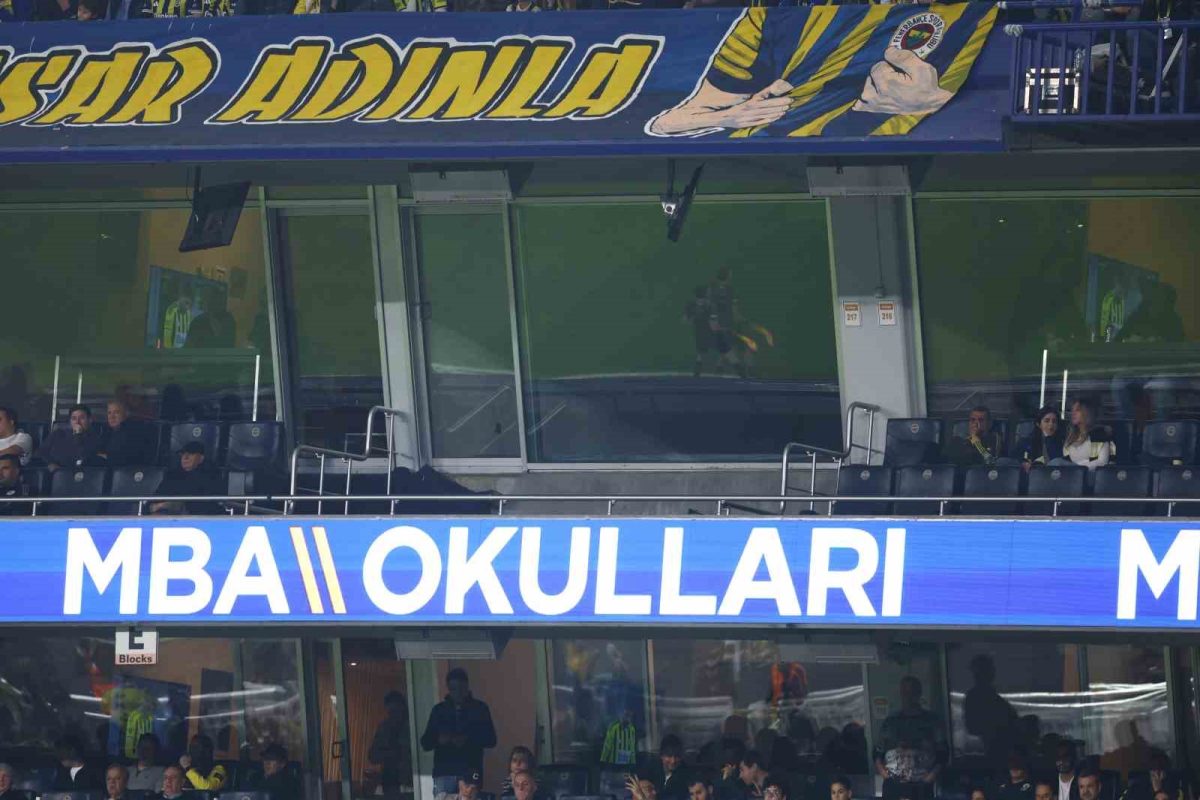 Trendyol Süper Lig: Fenerbahçe: 1 - Göztepe: 0 (İlk yarı) - Foto 5