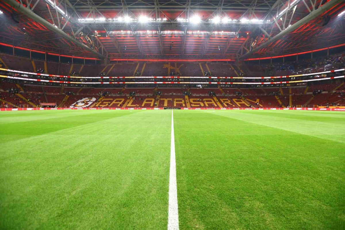 Trendyol Süper Lig: Galatasaray: 0 - Fenerbahçe: 0 (Maç devam ediyor) - Foto 2