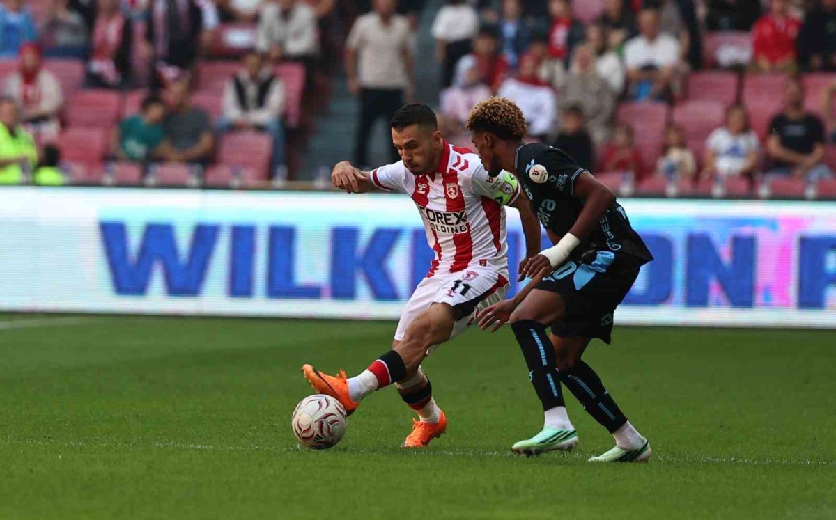 Trendyol Süper Lig: Samsunspor: 0 - Trabzonspor: 3 (İlk yarı) - Foto 3