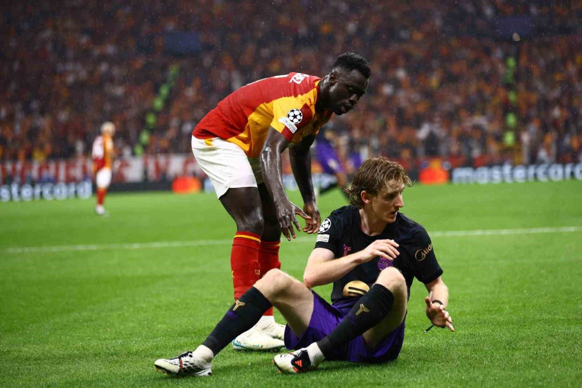 UEFA Şampiyonlar Ligi: Galatasaray: 1 - Barcelona: 1 (İlk yarı) - Foto 7