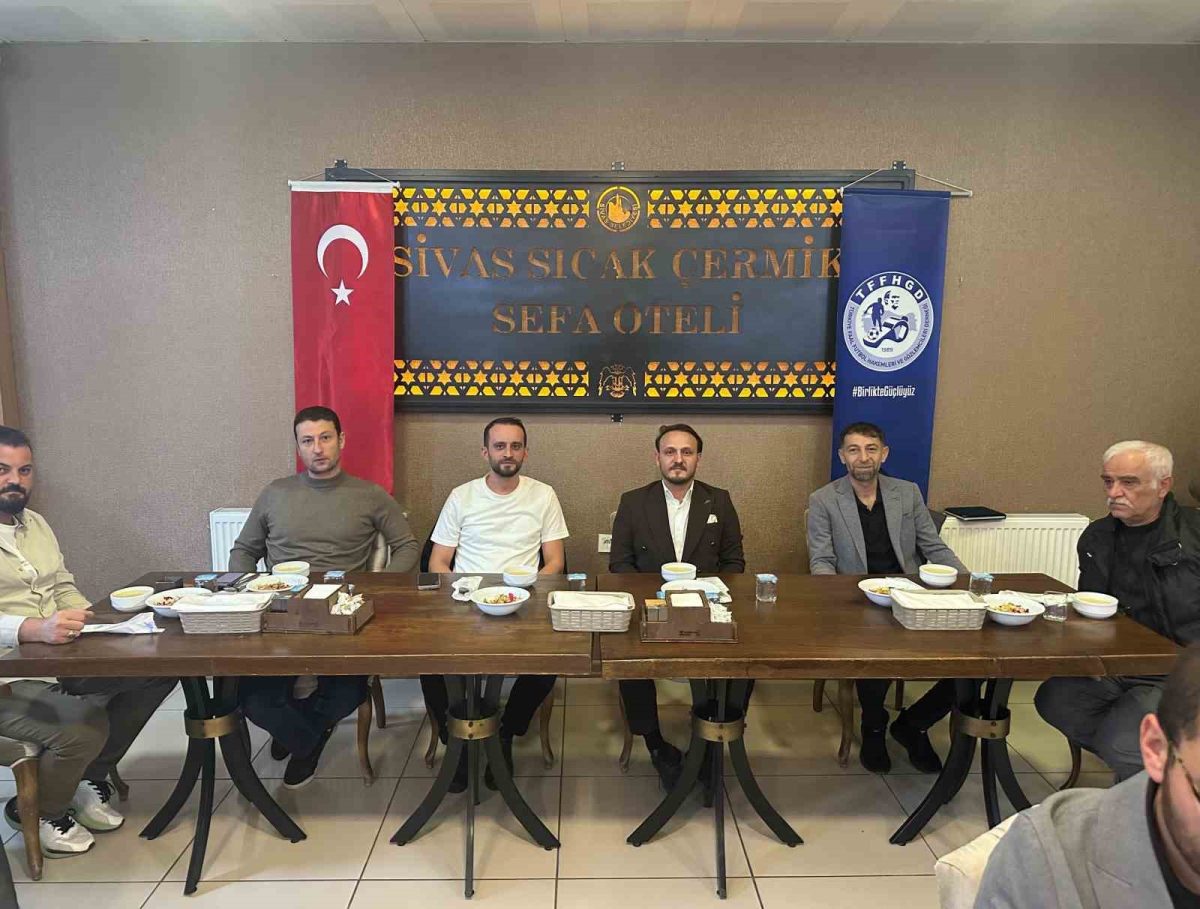 Yeni sezon öncesi Sivas’ta hakem zirvesi