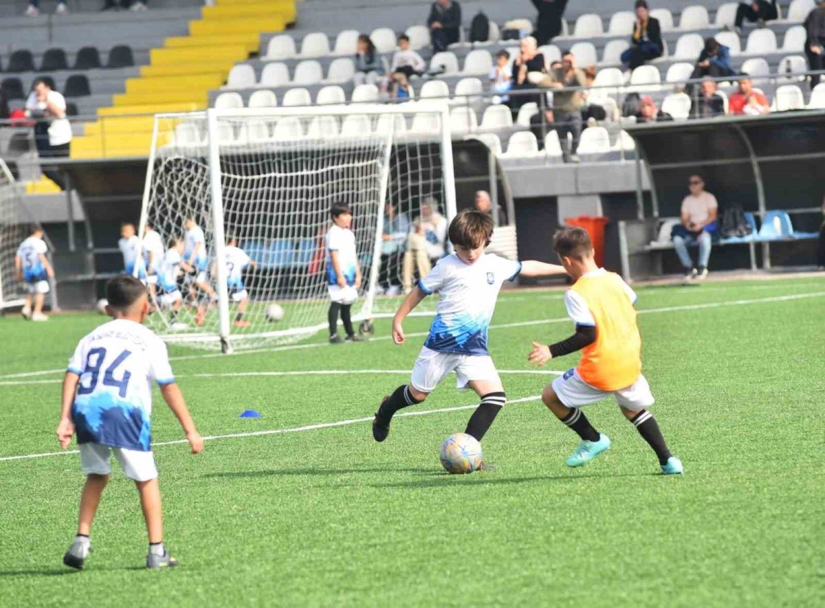 Yunusemre Belediyespor geleceğin yıldızlarını arıyor - Foto 2