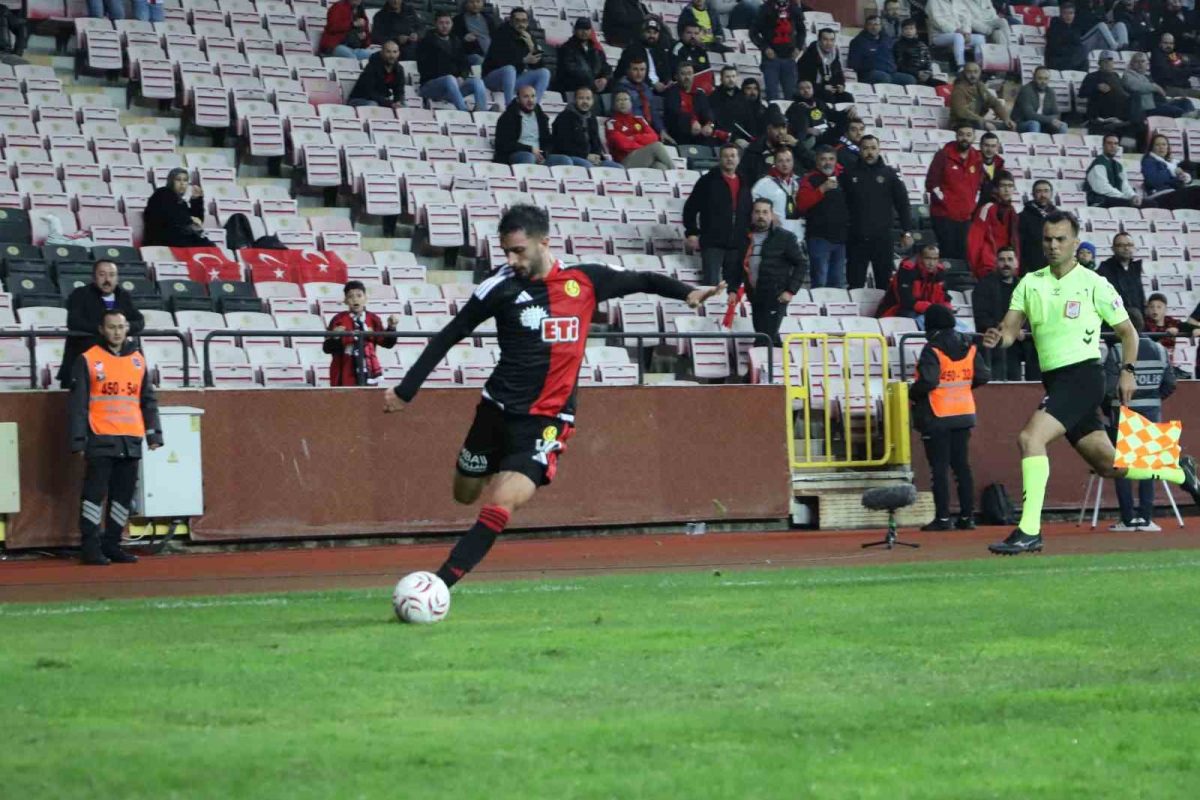 Ziraat Türkiye Kupası: Eskişehirspor: 1 - Iğdır FK: 0 - Foto 2