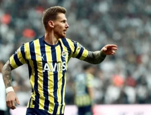 Fenerbahçe’de Samet Akaydın Kulübeye Çekiliyor: Serdar Aziz İlk 11’e Dönüyor