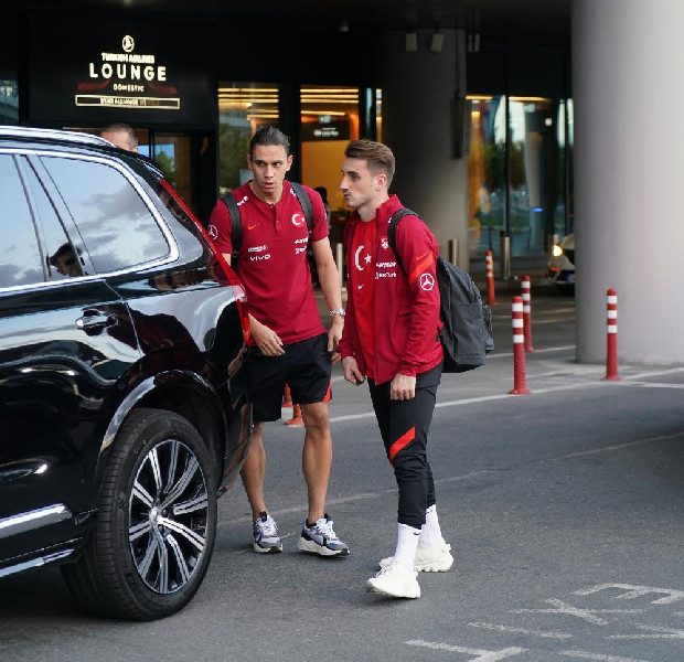 A Milli Futbol Takımı kafilesi İstanbul’a geldi