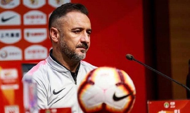 Ali Koç bir sözünü daha yedi! Pereira 4 isimle geliyor…