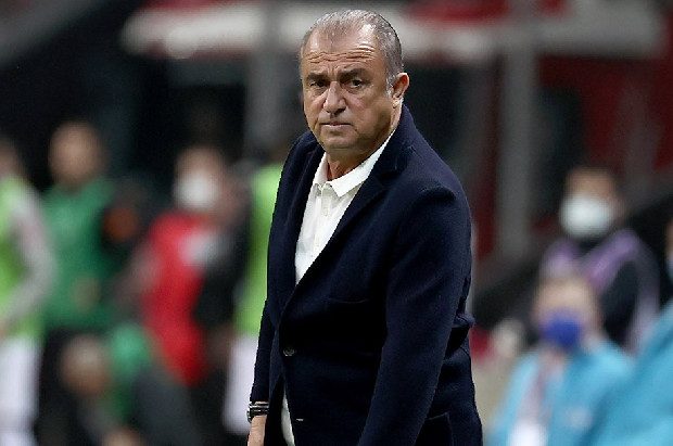 Başkan Elmas’ın ilk işi Terim’le sözleşme imzalamak