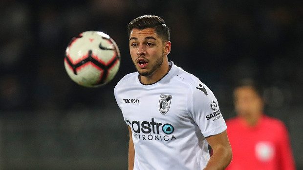 Beşiktaş rotayı Portekiz'e kırdı