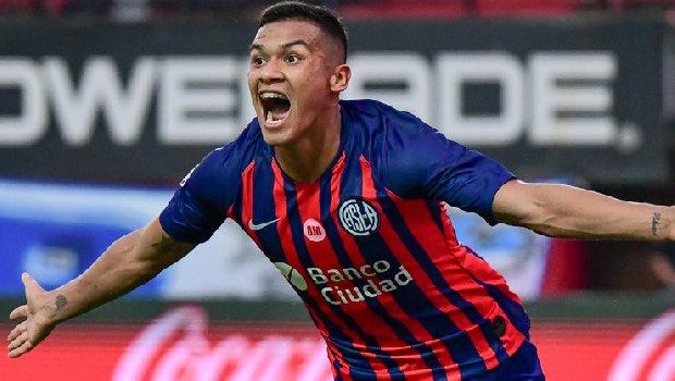 Beşiktaş'ta sağ bek için üç aday!