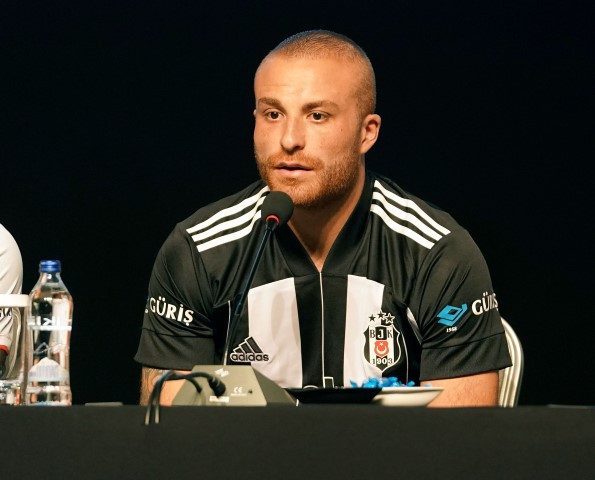 Beşiktaş’tan, yeni transferlerle gövde gösterisi