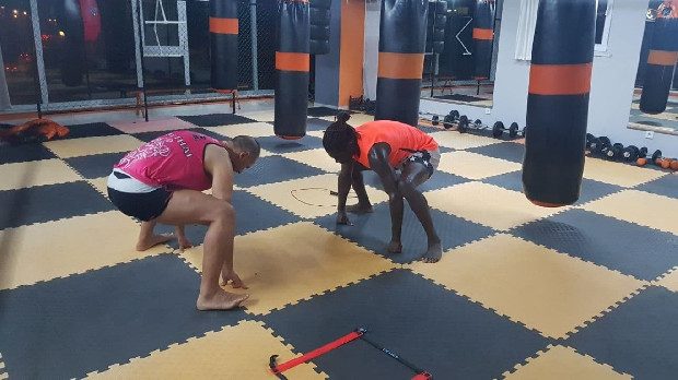 Beşiktaşlı N'Sakala Alanya’da Muay Thai yaparak sezona hazırlanıyor