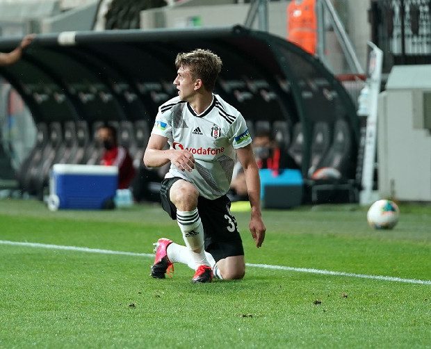 “Caner, Fenerbahçe ile anlaştı! Ljajic satıldı…”