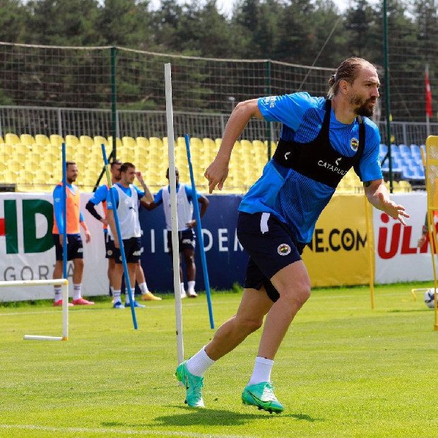 Caner’in menajeri apar topar Abdullah Avcı’yı aradı…