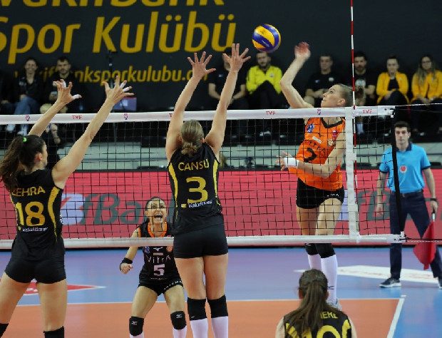 Eczacıbaşı VitrA: 0 - VakıfBank: 3