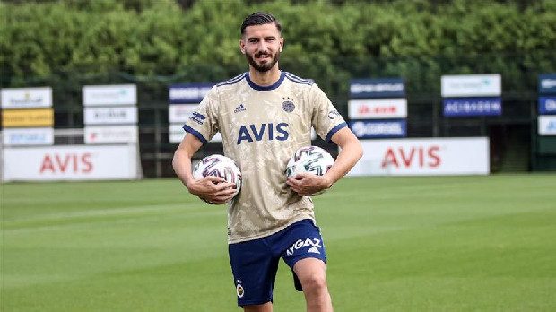 Emre kıyım değil adeta katliam yapacak...