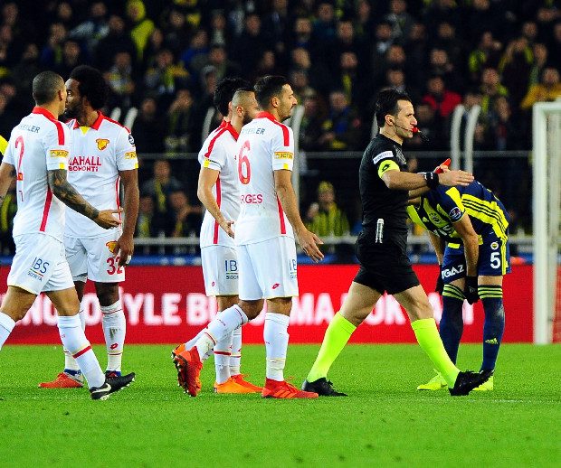 Fenerbahçe- Göztepe Maç sonu yazarların görüşleri