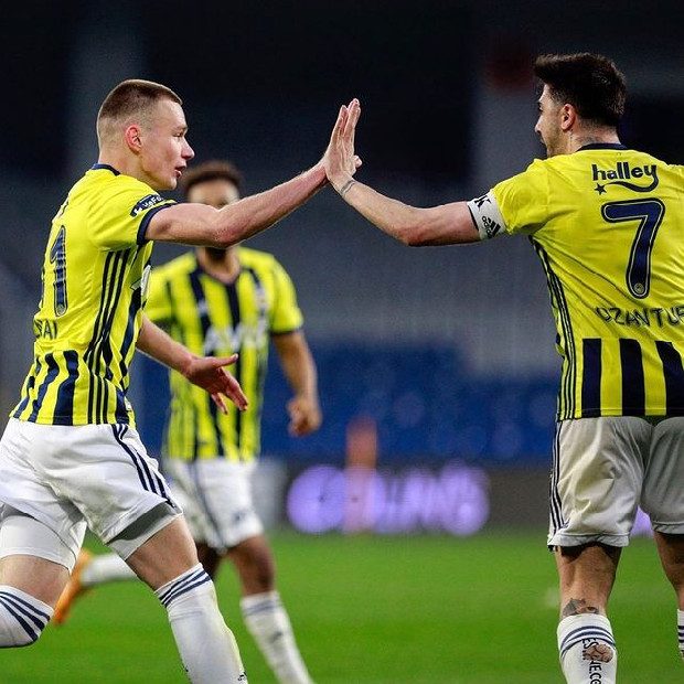 Fenerbahçe'de hedefte gençler var