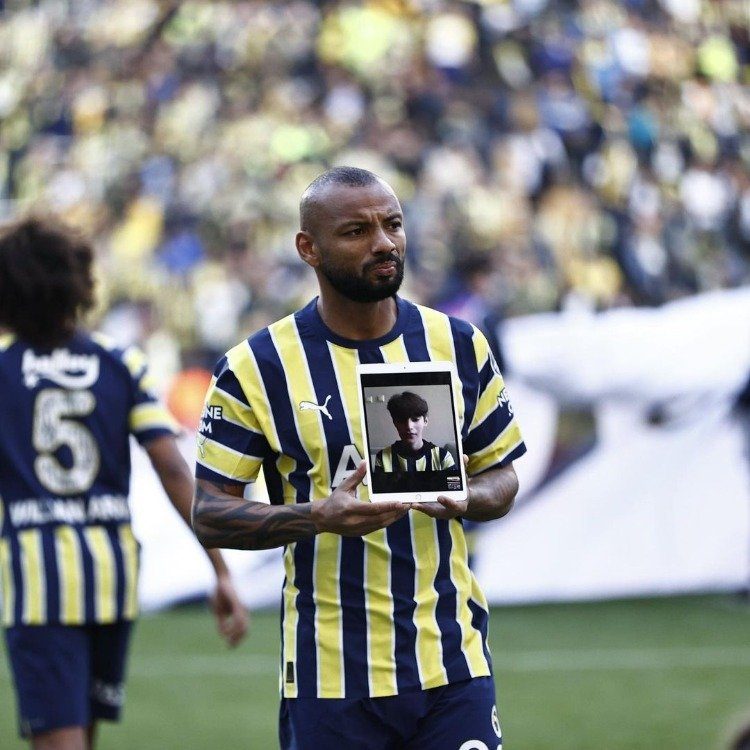 Fenerbahçe üzerine karanlık oyunlar nasıl oynanıyor