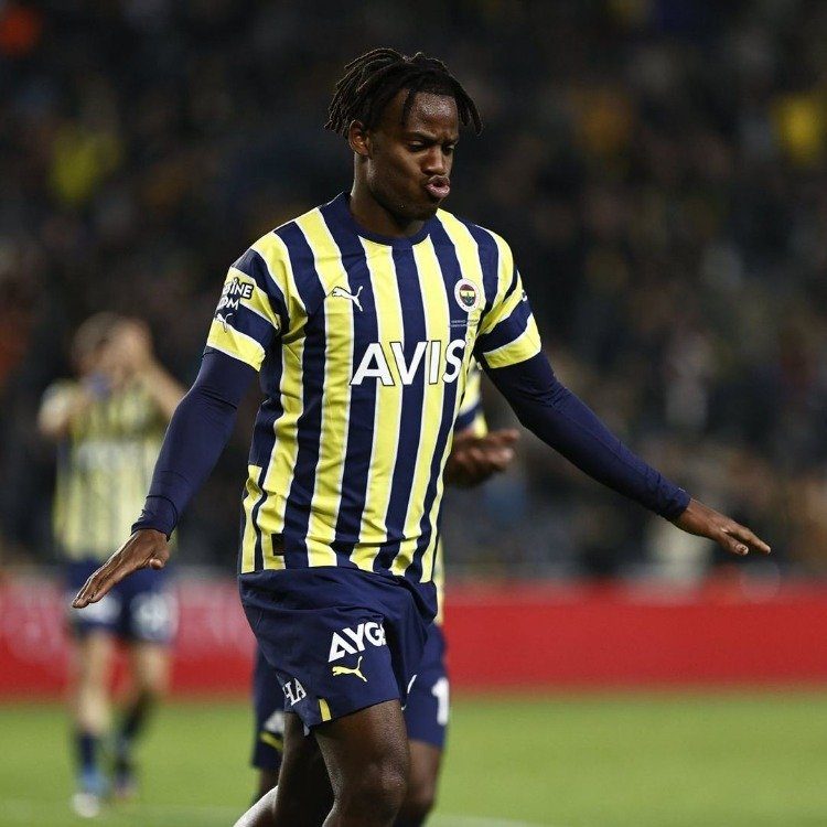 Fenerbahçe üzerine karanlık oyunlar nasıl oynanıyor