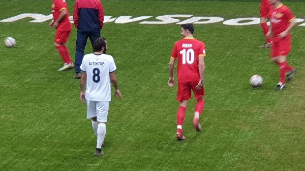 Futbolun efsaneleri Moskova'da