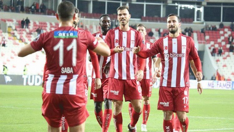 Galatasaray geçen sezondan beri bu sorunu çözemedi