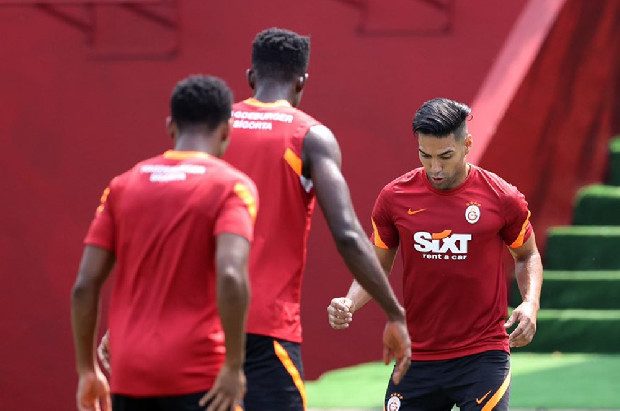 Galatasaray'da büyük kıyım başlıyor