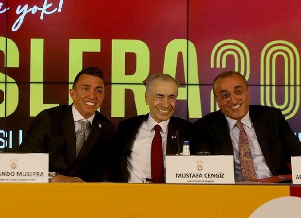Galatasaray'da transfer operasyonu başladı