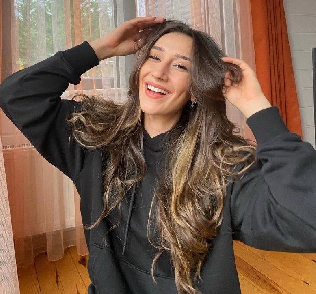 Hande Baladın'dan sürpriz aşk