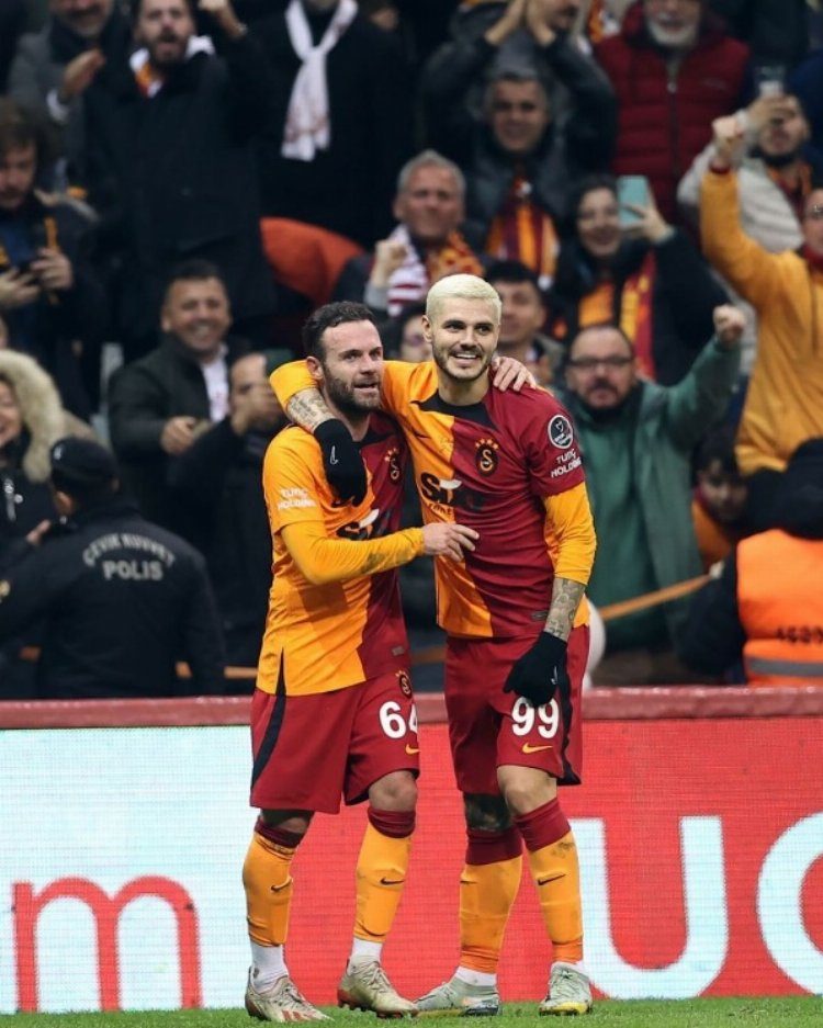Icardi’den Buruk’a Weghorst için Barcelona cevabı